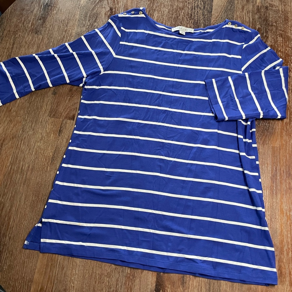 Larry Levine blue & white striped stretch casual blouse